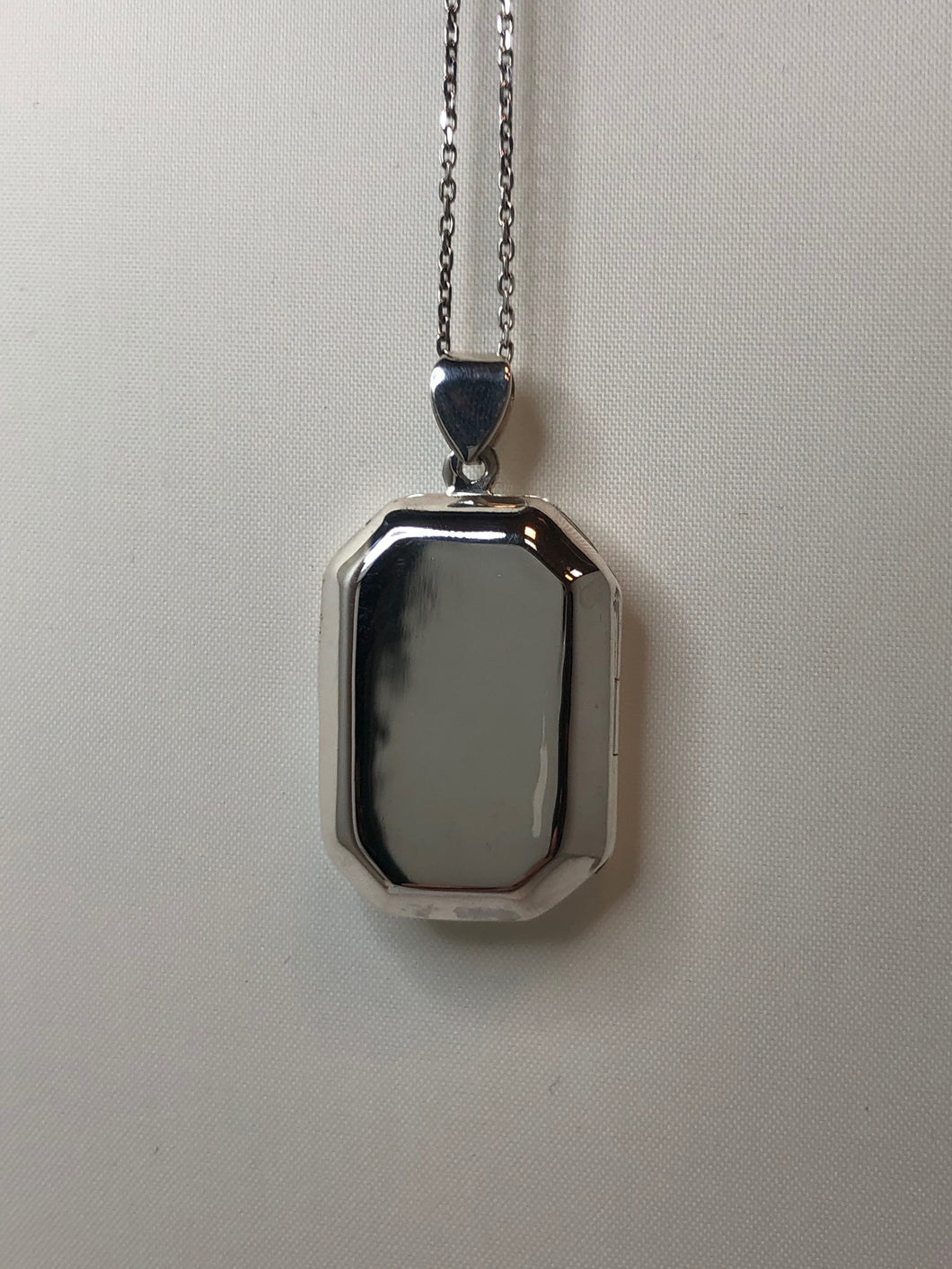 Maxine Locket